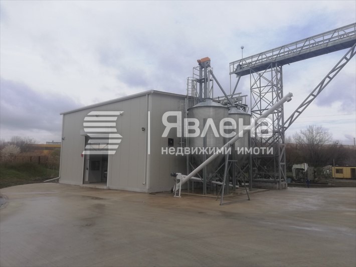 Продава ПРОМ. ПОМЕЩЕНИЕ, гр. Нови пазар, област Шумен, снимка 8 - Производствени сгради - 52448503