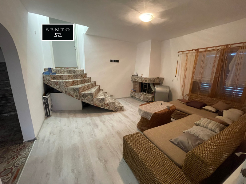 Продава КЪЩА, с. Новград, област Русе, снимка 4 - Къщи - 52506548