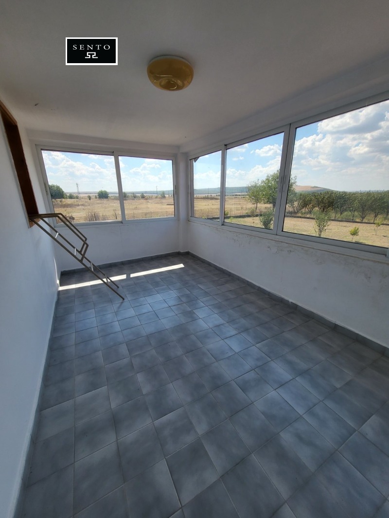 Продава КЪЩА, с. Новград, област Русе, снимка 7 - Къщи - 52506548