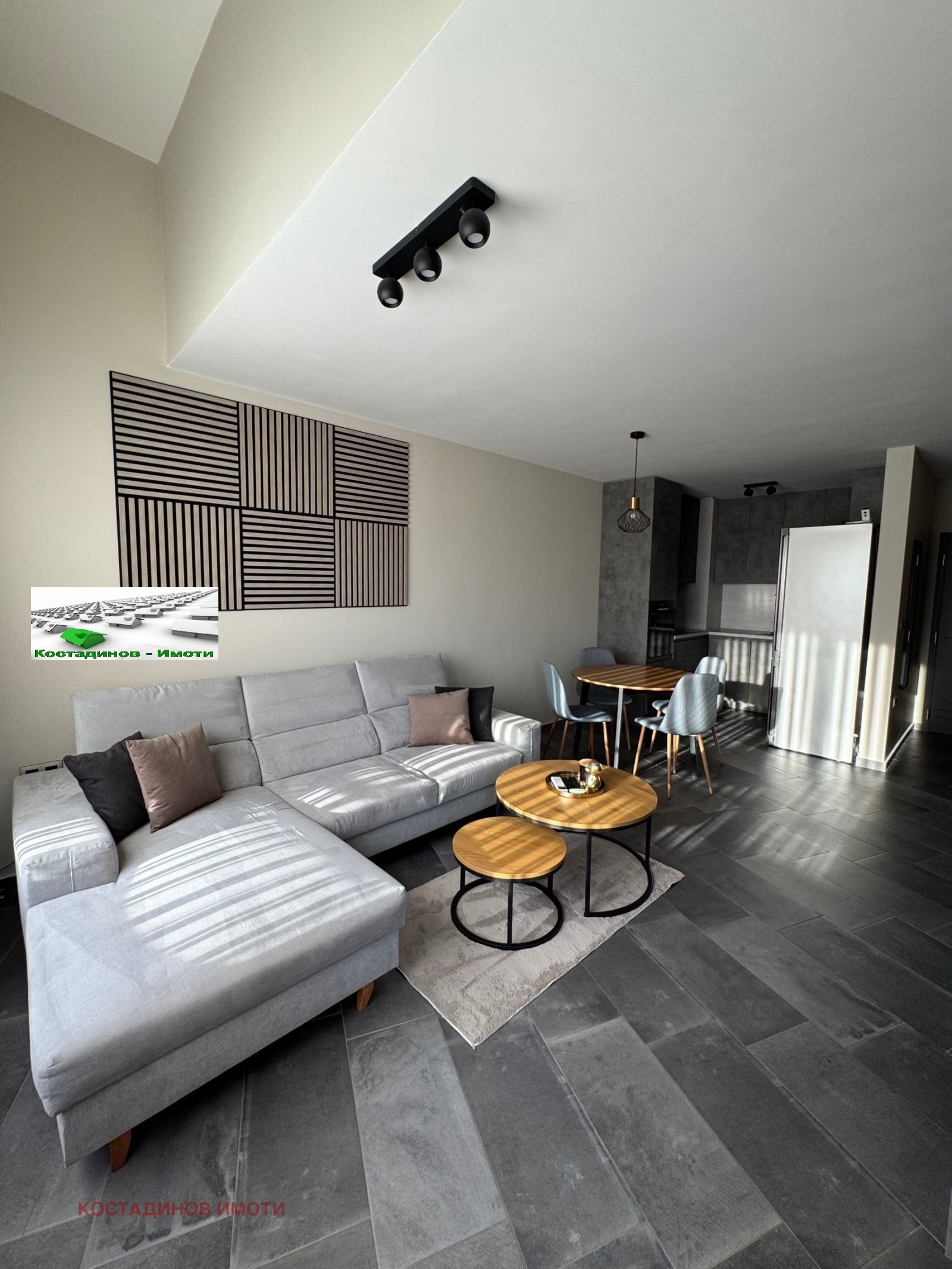 Продава 2-СТАЕН, гр. Пловдив, Остромила, снимка 2 - Апартаменти - 51844356