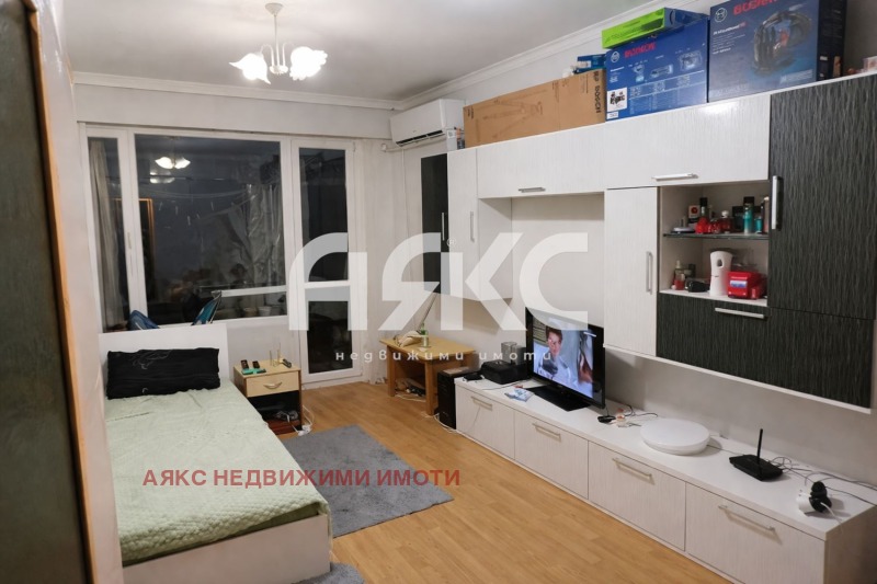 Продава 2-СТАЕН, гр. София, Свобода