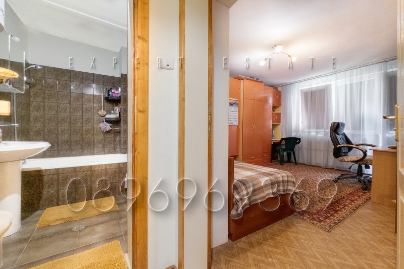 Продава  3-стаен град Варна , Погреби , 80 кв.м | 60710079 - изображение [6]