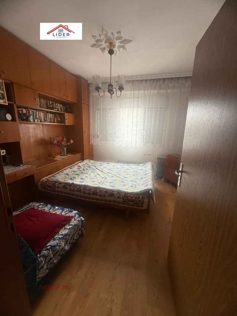 En venta  2 dormitorios Pleven , Storgoziya , 75 metros cuadrados | 16688469 - imagen [4]