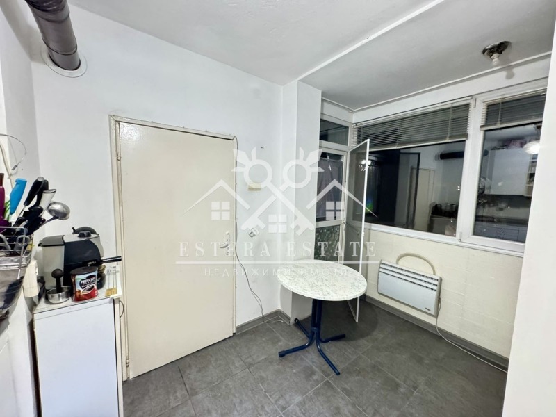 Zu verkaufen  2 Schlafzimmer Schumen , Dobrudschanski , 93 qm | 99495493 - Bild [4]