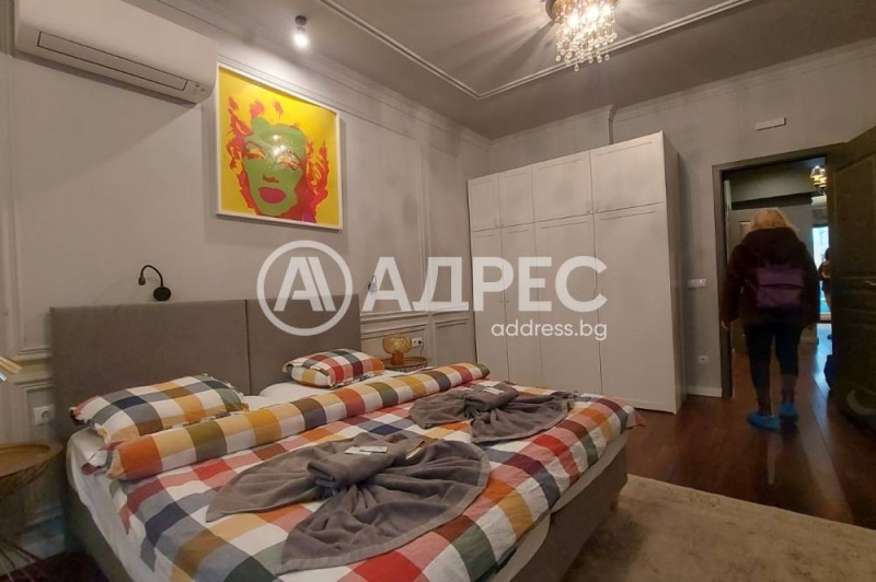 Продава 3-СТАЕН, гр. София, Център, снимка 2 - Апартаменти - 52569729