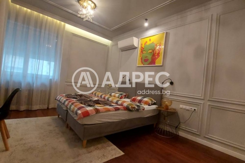 Продава 3-СТАЕН, гр. София, Център, снимка 3 - Апартаменти - 52569729