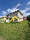 Продава КЪЩА, област Пловдив, с. Първенец • 330000 € • 94106150 — Holmes.bg