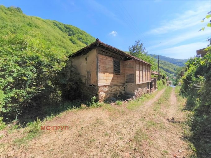 Продава КЪЩА, с. Пирин, област Благоевград