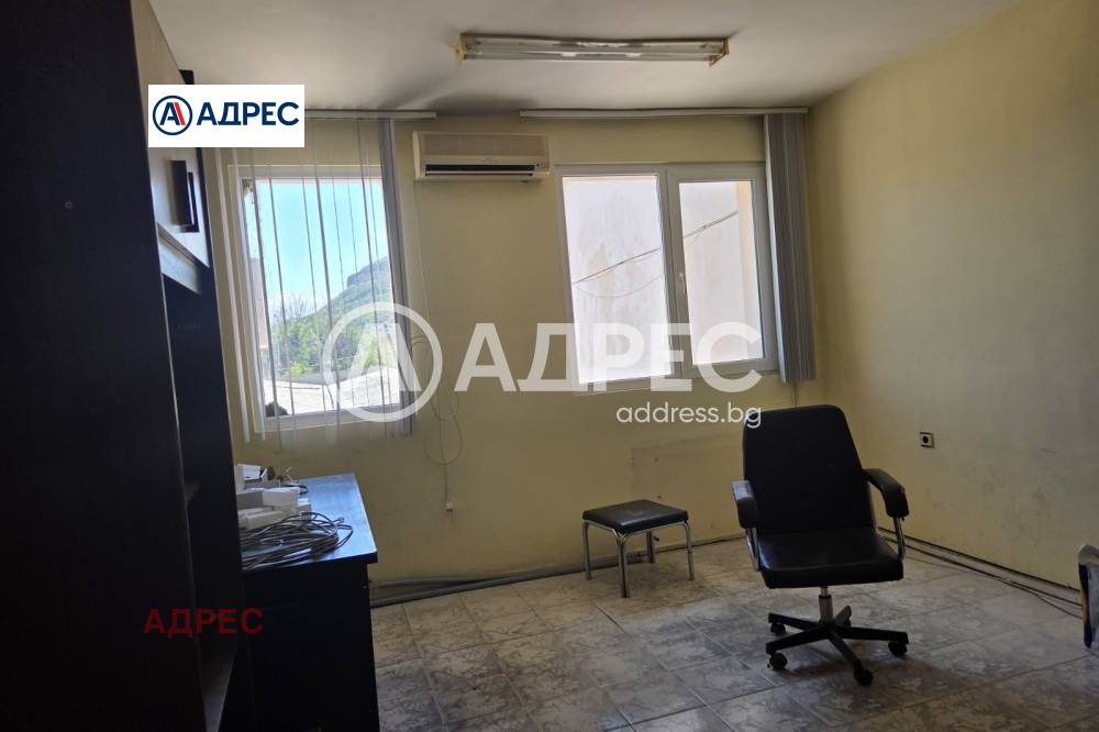 Продава СКЛАД, гр. Провадия, област Варна, снимка 9 - Складове - 54215342