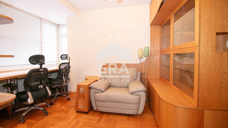 Продава  3-стаен град София , Лозенец , 107 кв.м | 71038114 - изображение [2]