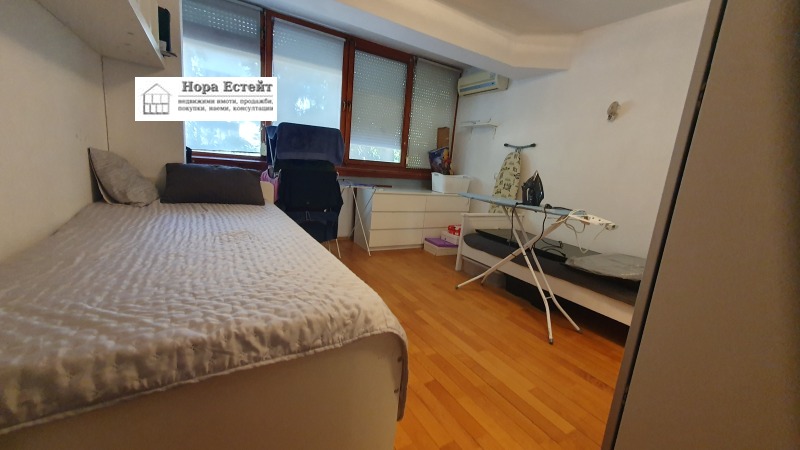Продава  3-стаен град София , Лозенец , 104 кв.м | 77988851 - изображение [10]