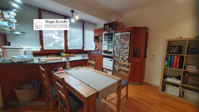 Продава  3-стаен град София , Лозенец , 104 кв.м | 77988851 - изображение [2]
