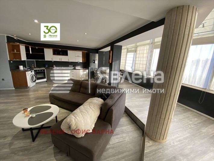 Eladó  2 hálószobás Varna , Konfuto , 150 négyzetméter | 62728543