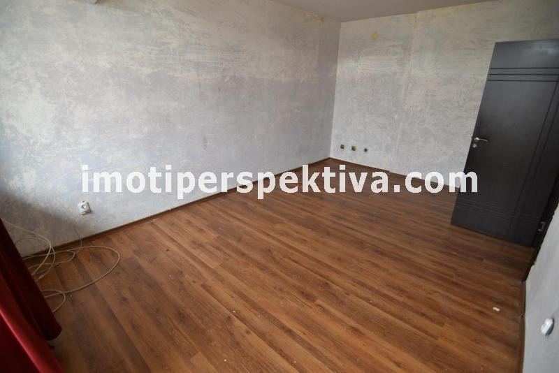 Продава 3-СТАЕН, гр. Пловдив, Кючук Париж, снимка 2 - Апартаменти - 54367179