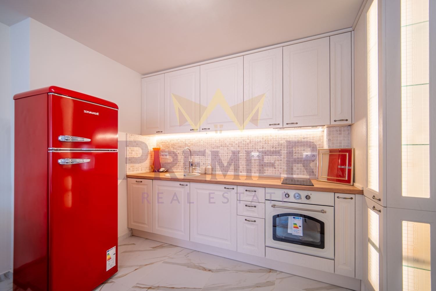 Продава 2-СТАЕН, гр. Варна, Бриз, снимка 3 - Апартаменти - 54068378