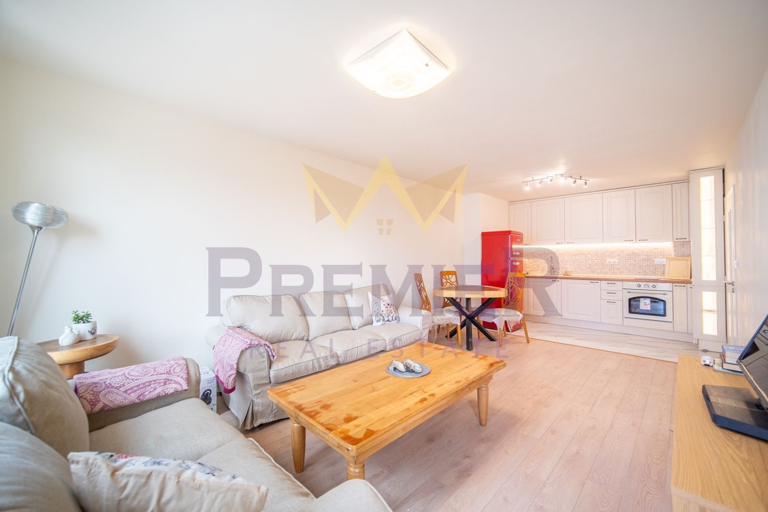 Продава 2-СТАЕН, гр. Варна, Бриз, снимка 2 - Апартаменти - 54068378