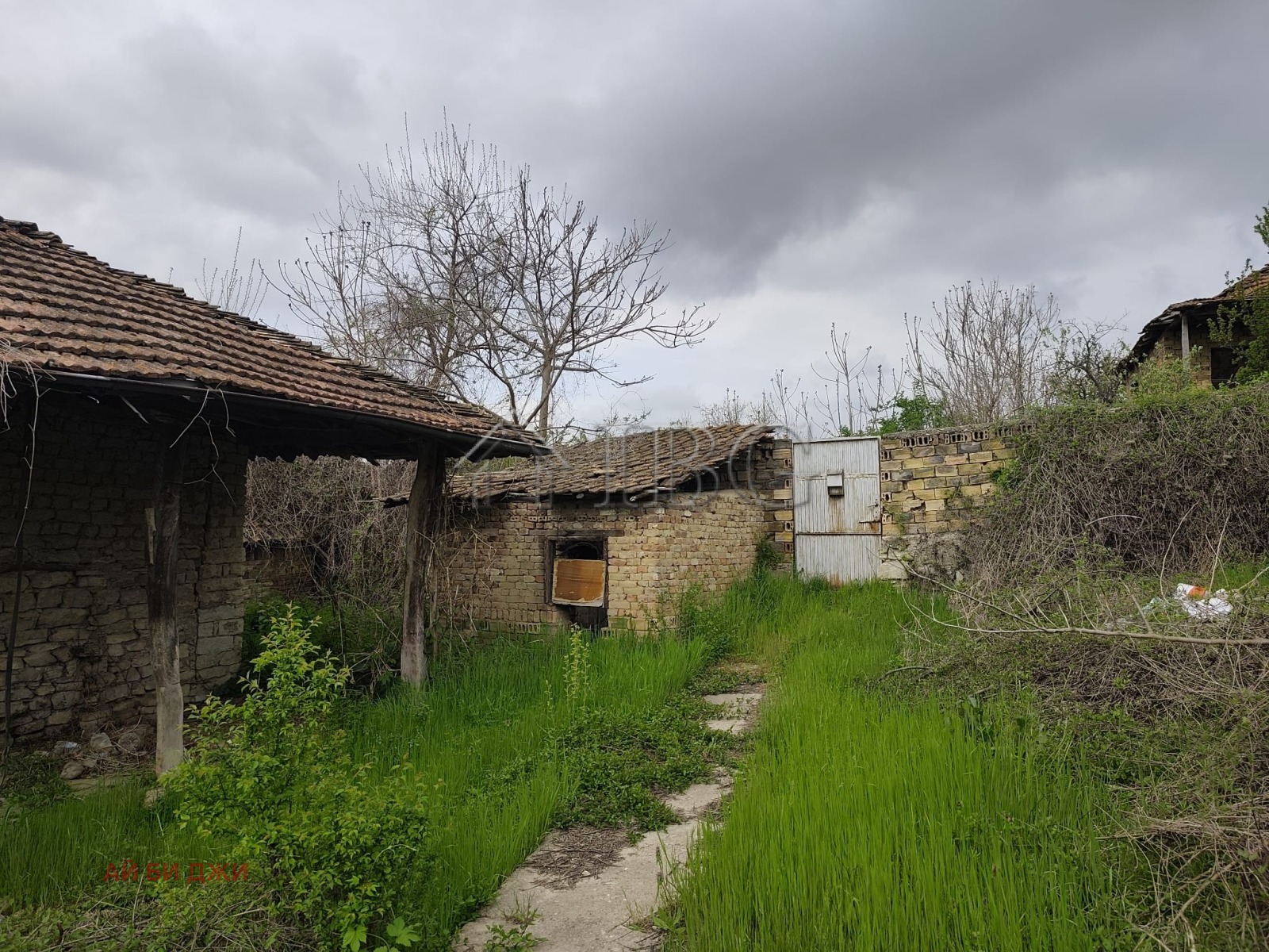 Продава КЪЩА, гр. Бяла, област Русе, снимка 17 - Къщи - 56377743