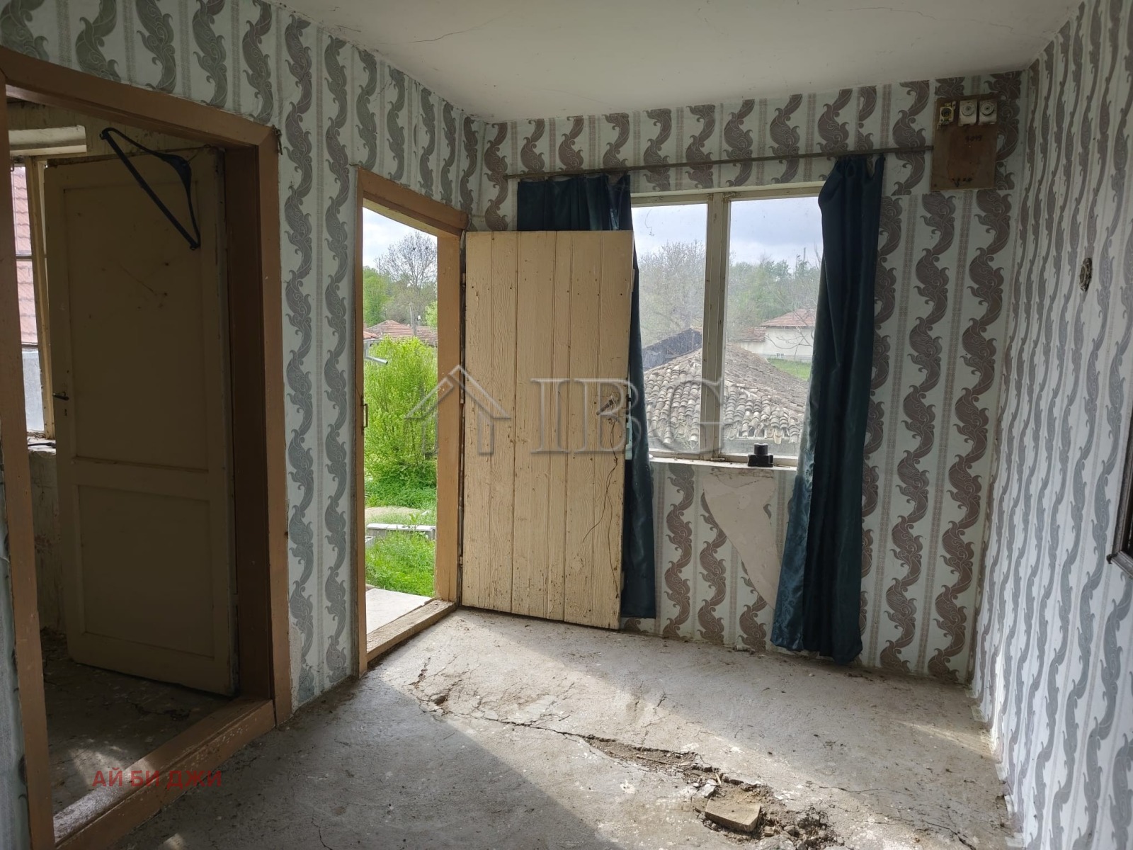 Продава КЪЩА, гр. Бяла, област Русе, снимка 12 - Къщи - 56377743