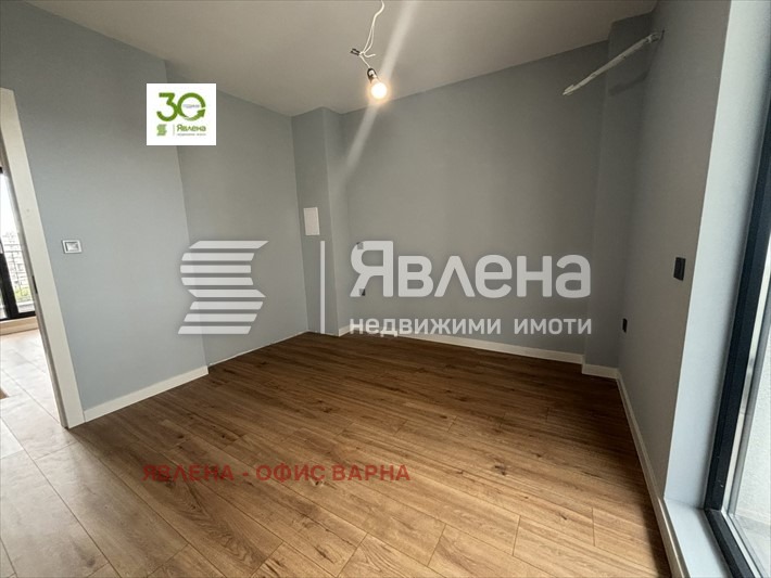 Продава МНОГОСТАЕН, гр. Варна, Център, снимка 6 - Апартаменти - 56332210