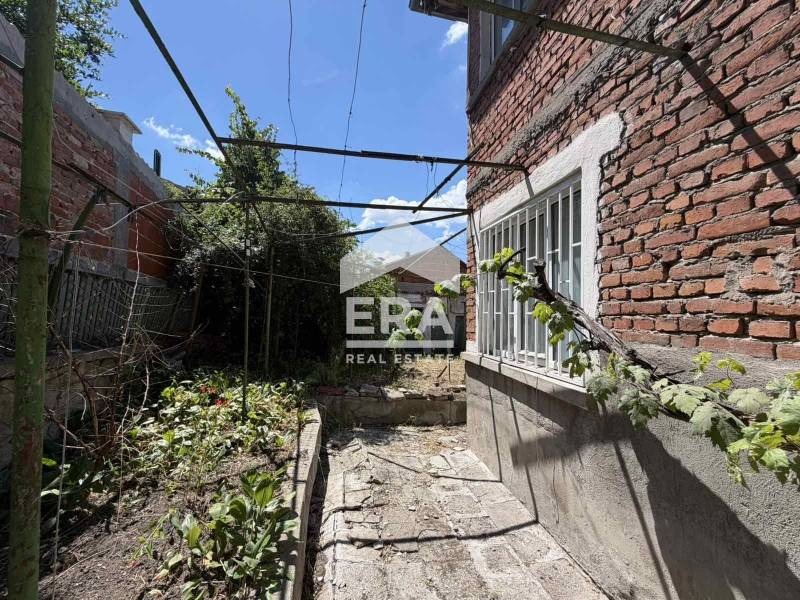 Продава КЪЩА, гр. Хасково, Република, снимка 8 - Къщи - 55281098