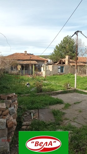 Продажба на имоти в с. Драганово, област Велико Търново - изображение 2 