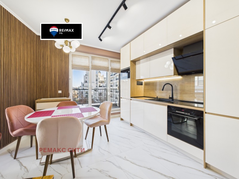 Продава 2-СТАЕН, гр. София, Хладилника