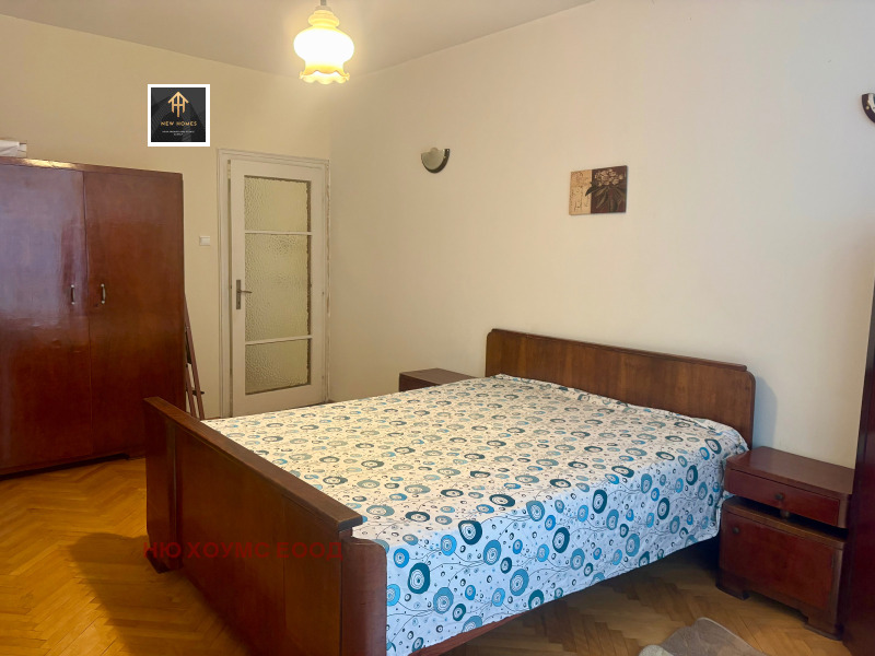 Продава 3-СТАЕН, гр. София, Център, снимка 2 - Апартаменти - 53508733