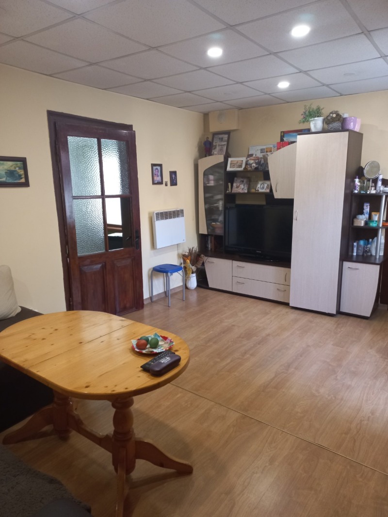 Na sprzedaż  Dom Ruse , Centar , 60 mkw | 65224610 - obraz [8]