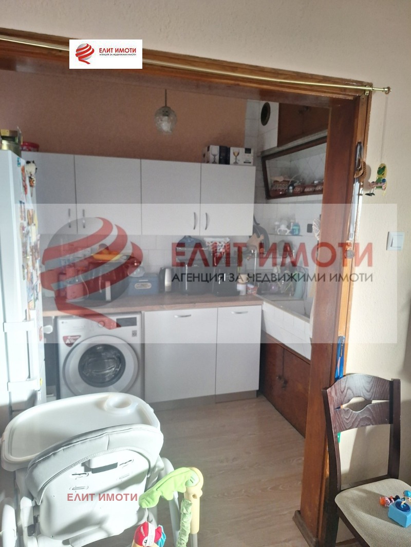 Продава КЪЩА, гр. Казанлък, област Стара Загора, снимка 4 - Къщи - 52367379