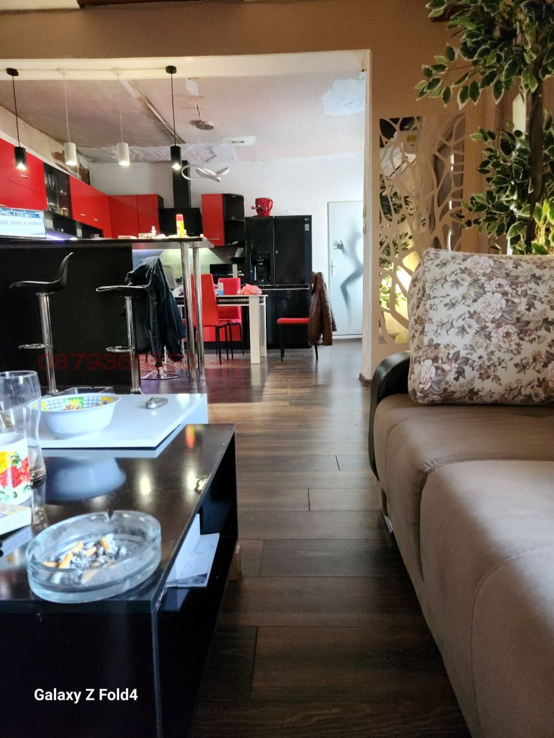 Продава КЪЩА, с. Горно Пещене, област Враца, снимка 13 - Къщи - 53185696