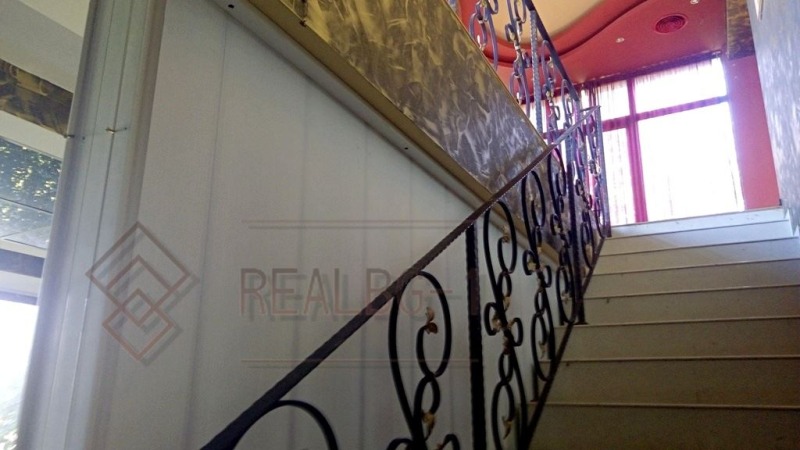 Продава ЗАВЕДЕНИЕ, гр. Балчик, област Добрич, снимка 5 - Заведения - 53019685