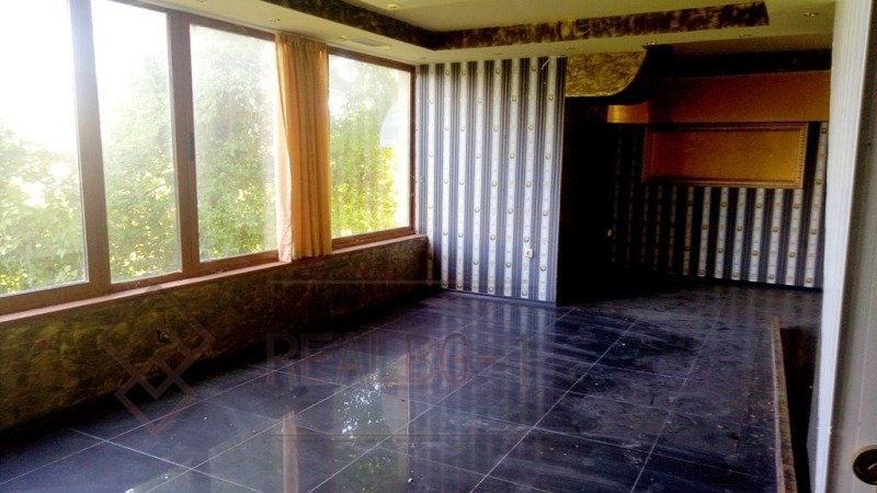 Продава ЗАВЕДЕНИЕ, гр. Балчик, област Добрич, снимка 7 - Заведения - 53019685