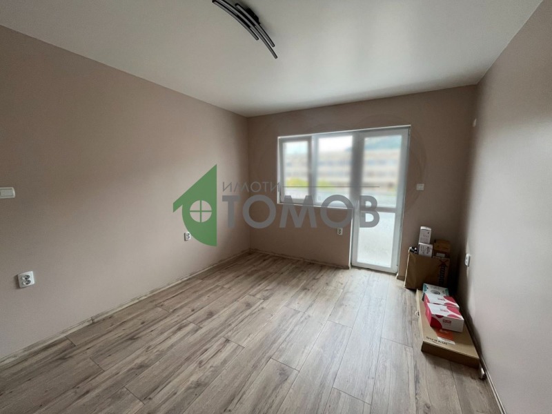 Продава 3-СТАЕН в град Шумен, Център - 70 кв.м / 132 936 € » 260 000.22 лв., ИМОТИ ТОМОВ