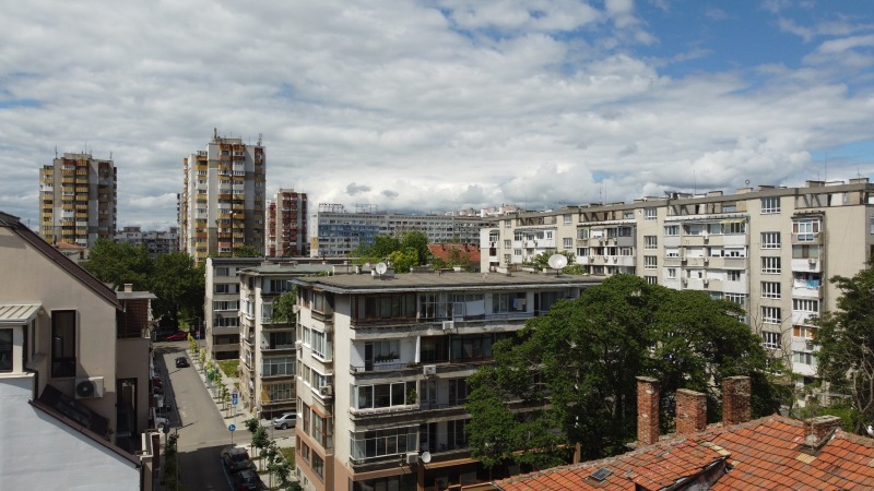 De vânzare  2 dormitoare Burgas , Vâzrajdane , 129 mp | 24290467 - imagine [8]