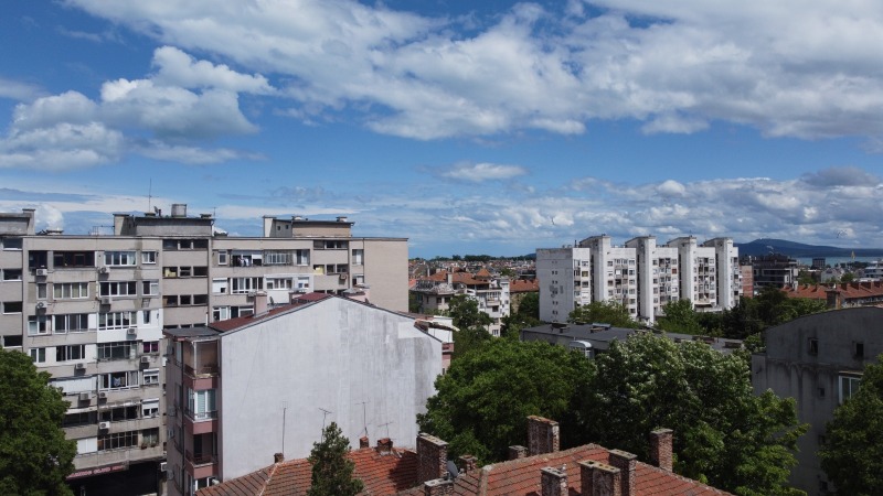 De vânzare  2 dormitoare Burgas , Vâzrajdane , 129 mp | 24290467 - imagine [9]