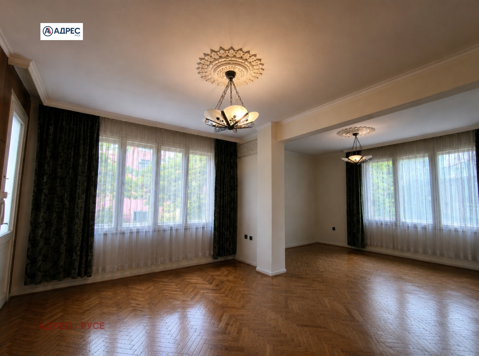 Продава 4-СТАЕН, гр. Русе, Широк център