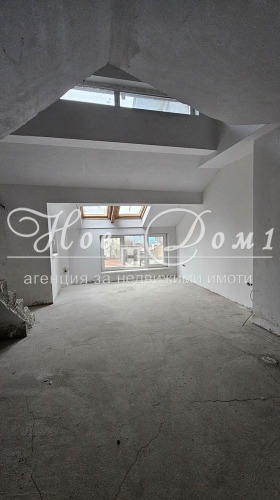 Продава  4-стаен, град София