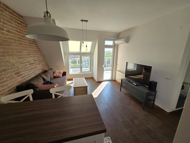 Продава 2-СТАЕН, гр. София, Център