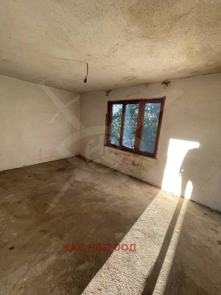 Продава КЪЩА, гр. Брезово, област Пловдив, снимка 2 - Къщи - 53920513
