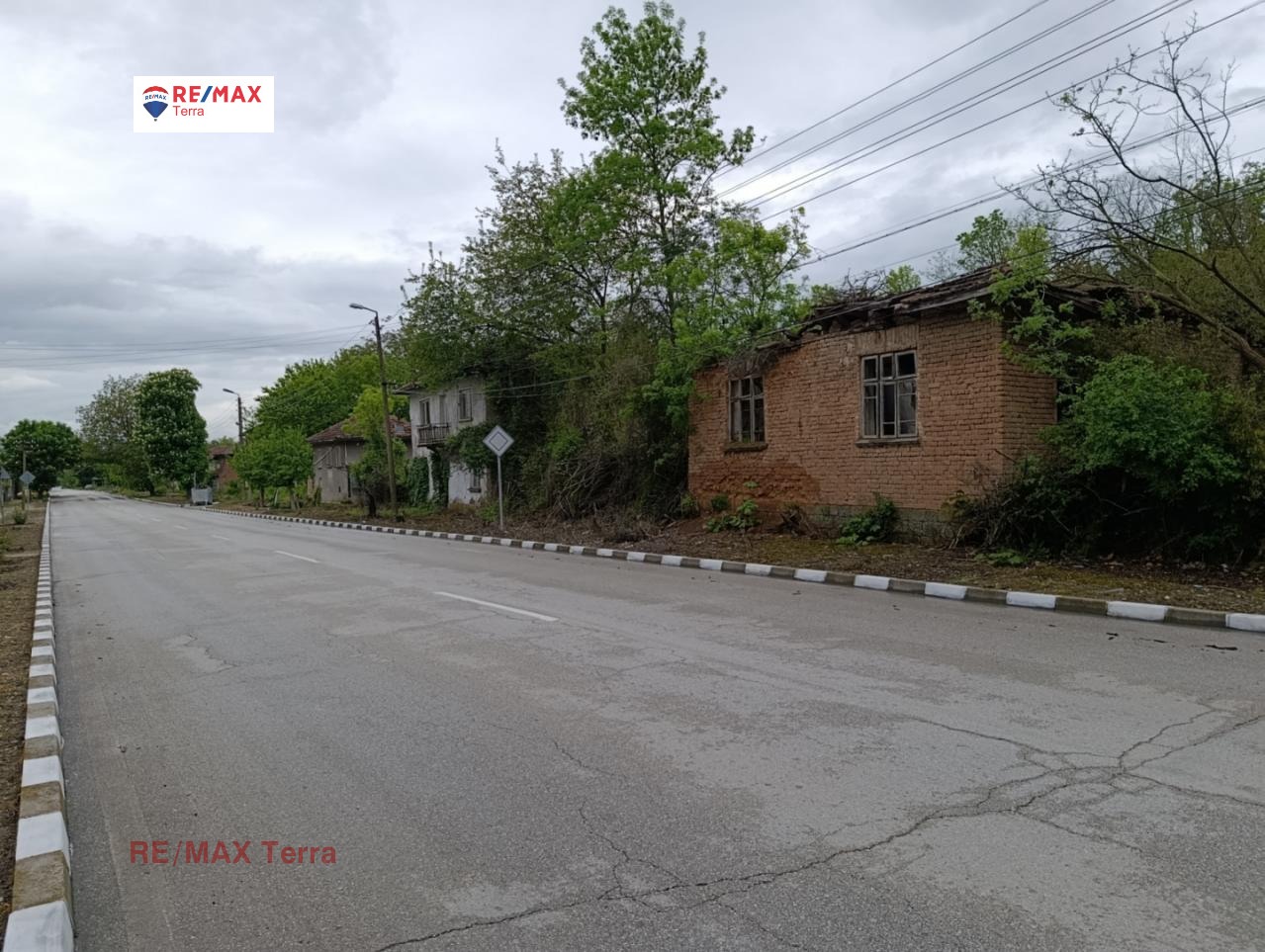 Продава КЪЩА, с. Стежерово, област Плевен, снимка 4 - Къщи - 54718821