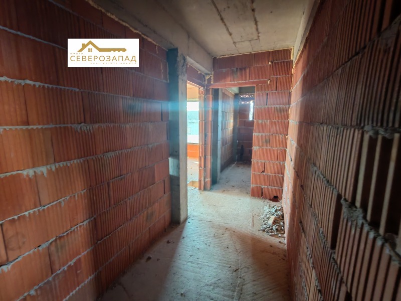 Продава 3-СТАЕН, гр. Монтана, Пъстрина, снимка 3 - Апартаменти - 52647172