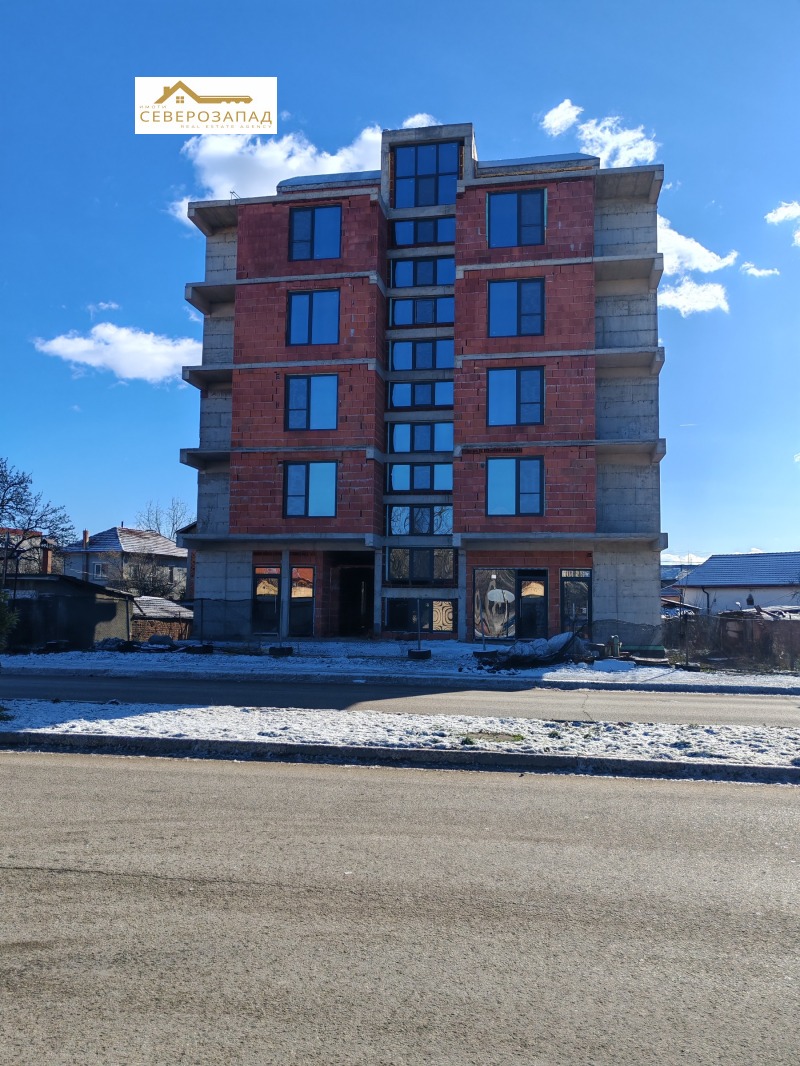 Продава 3-СТАЕН, гр. Монтана, Пъстрина, снимка 2 - Апартаменти - 52647172