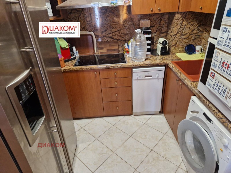 Продава 3-СТАЕН, гр. Бургас, област Бургас, снимка 3 - Апартаменти - 53004695