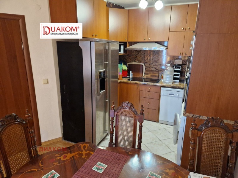 Продава 3-СТАЕН, гр. Бургас, област Бургас, снимка 4 - Апартаменти - 53004695