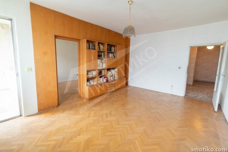 Продава 3-СТАЕН, гр. София, Изгрев, снимка 2 - Апартаменти - 53588753