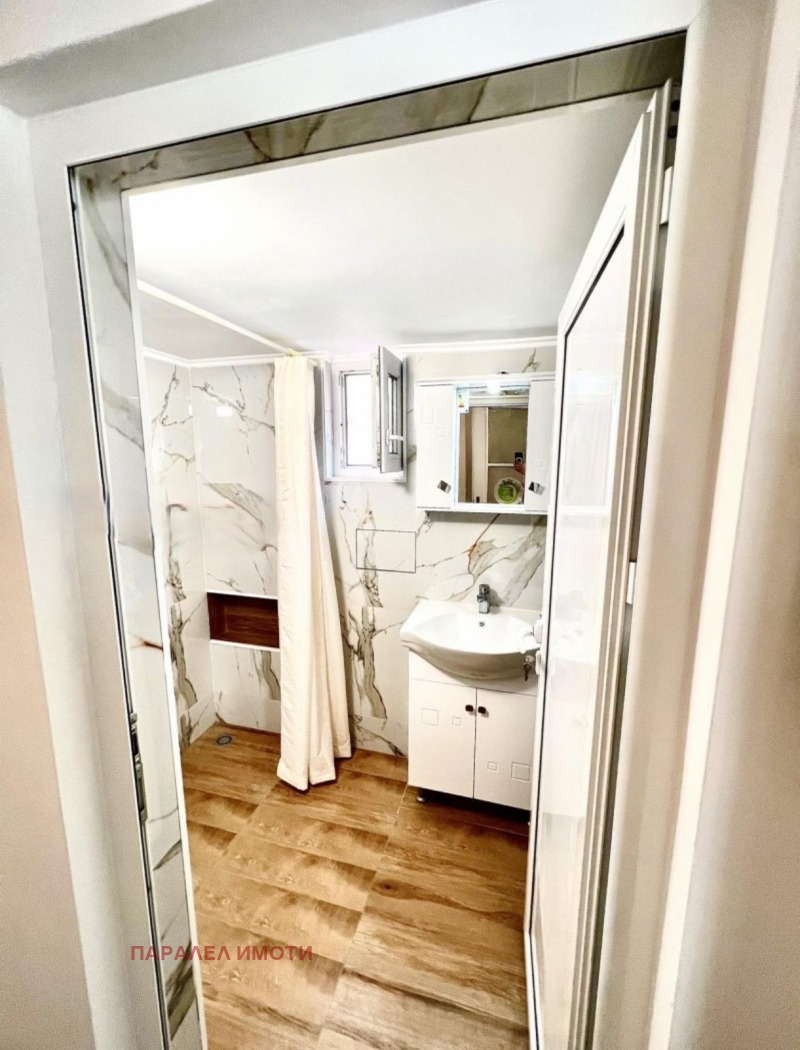 Продава ЕТАЖ ОТ КЪЩА, гр. Пловдив, Център, снимка 11 - Етаж от къща - 53074155