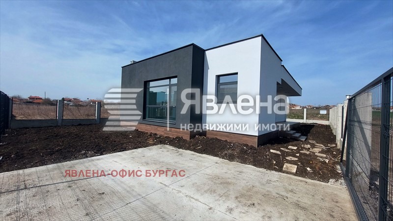 Продава КЪЩА, с. Каменар, област Бургас, снимка 2 - Къщи - 49510403