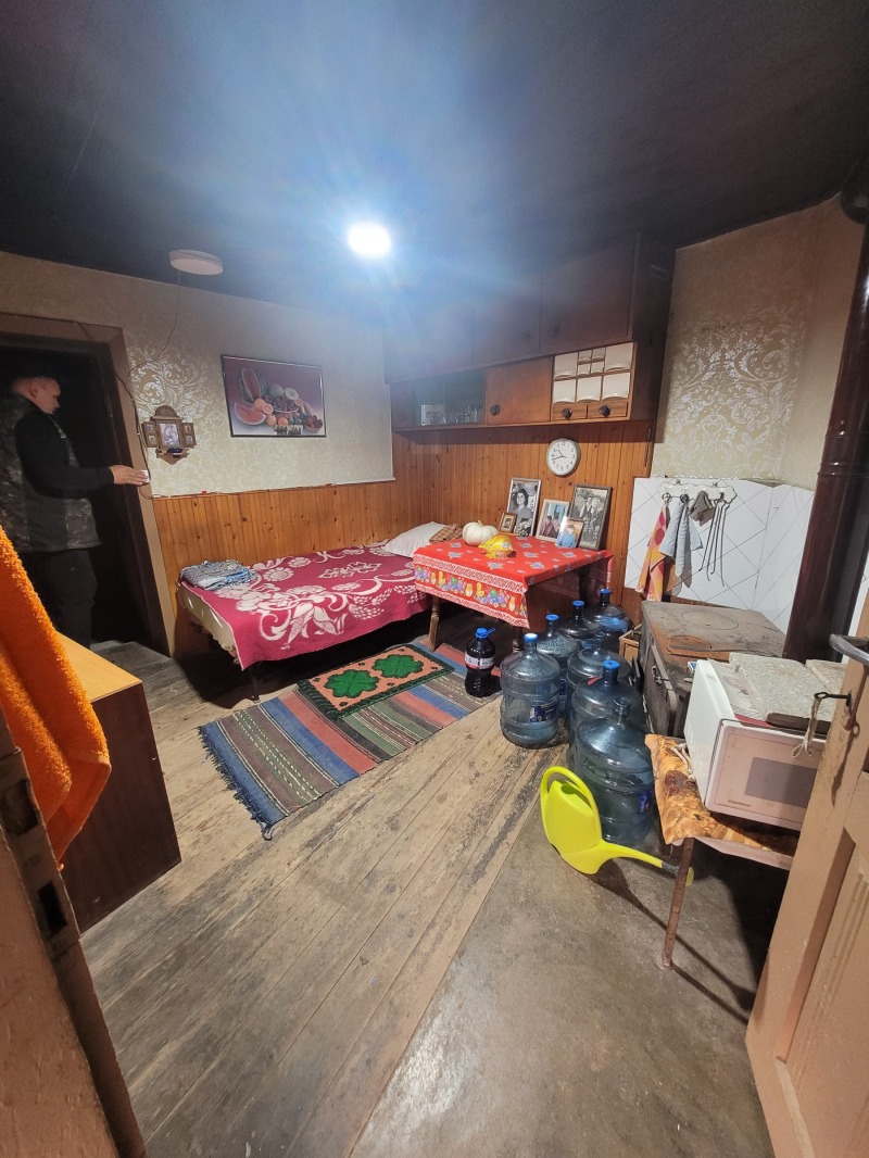 Продава КЪЩА, с. Тодорово, област Плевен, снимка 2 - Къщи - 53231913