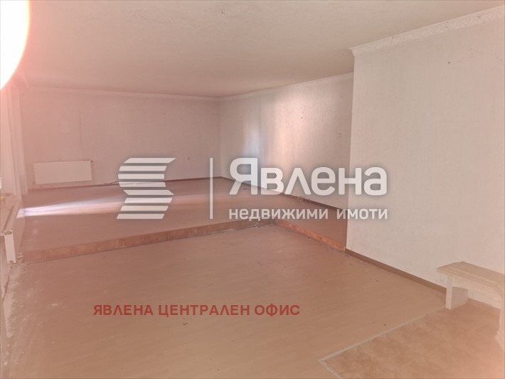 Продава КЪЩА, с. Оброчище, област Добрич, снимка 8 - Къщи - 53329919