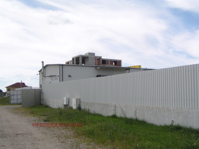 Продава ПРОМ. ПОМЕЩЕНИЕ, гр. София, Илиянци, снимка 15 - Производствени сгради - 52637156